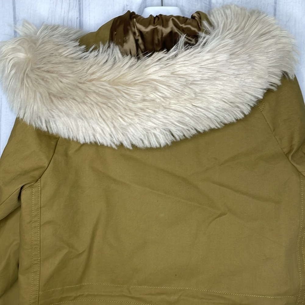 Coach classic parka with shearling and leather trim. NWT. - Picture 6 of 12